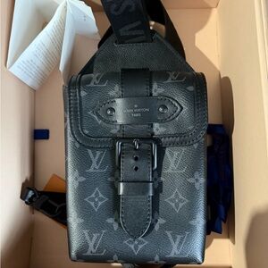 Louis Vuitton Men's Black Monogram Belt Bag